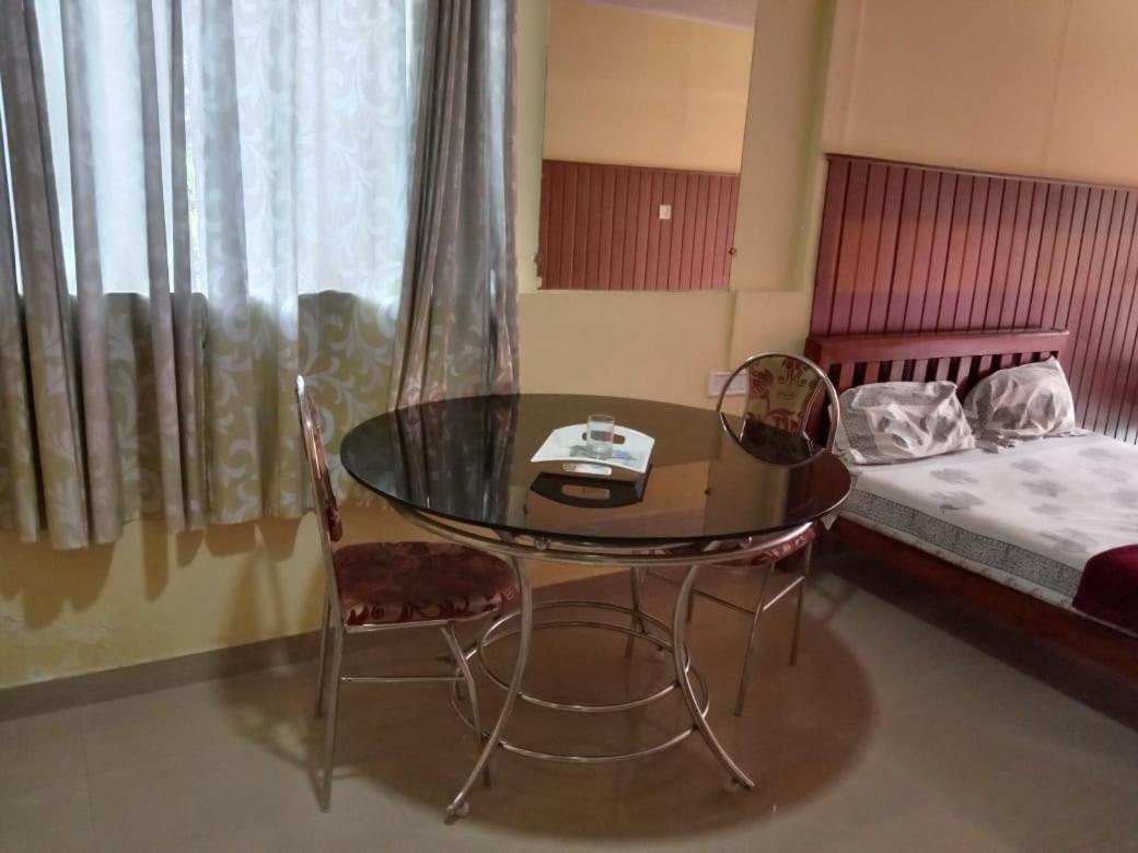 Riya Home Stay Munnar Anaviratty エクステリア 写真