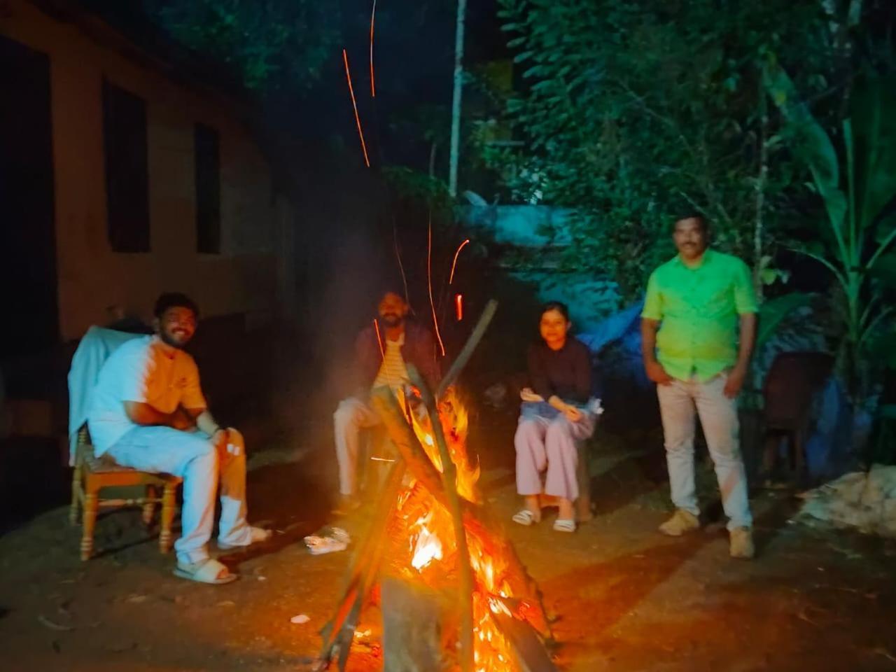 Riya Home Stay Munnar Anaviratty エクステリア 写真