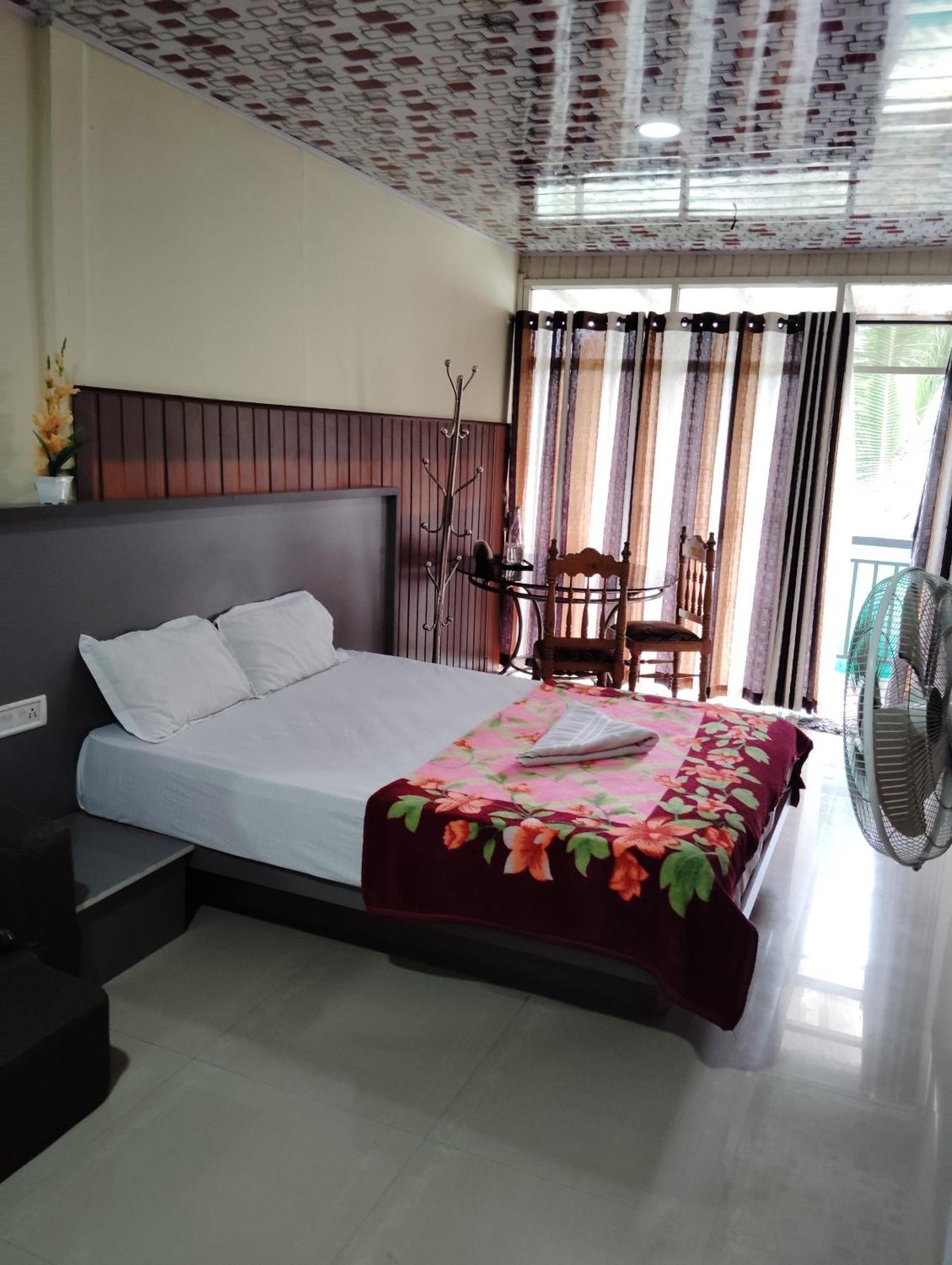 Riya Home Stay Munnar Anaviratty エクステリア 写真